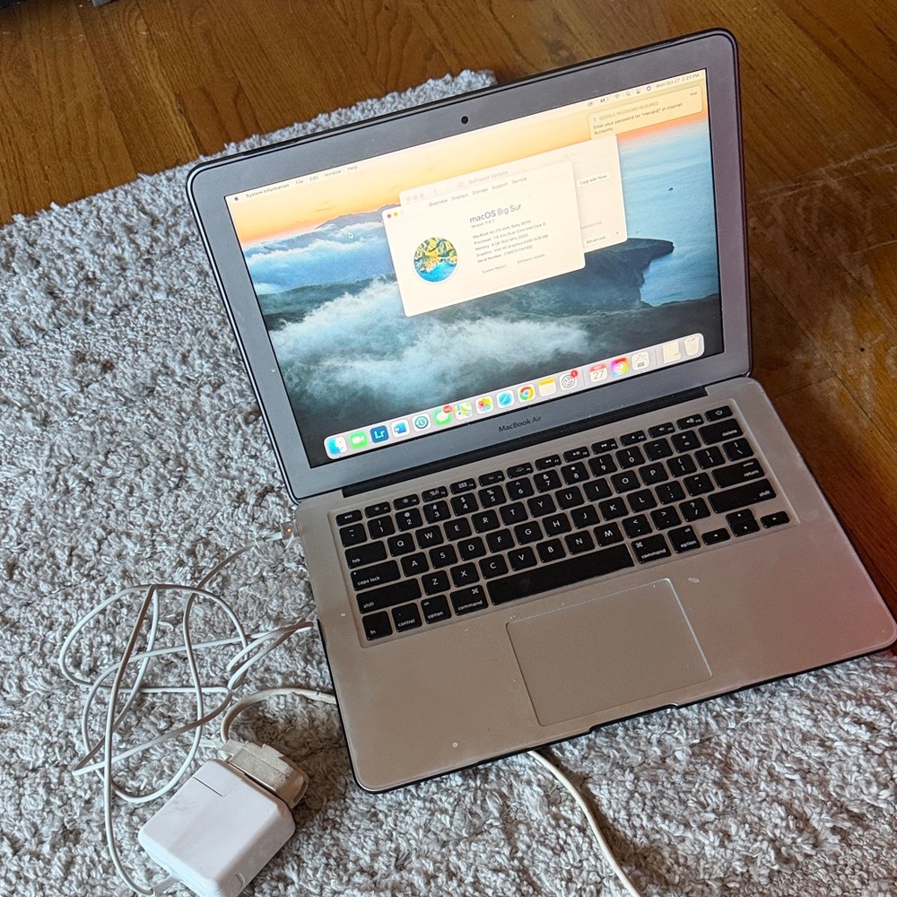Apple MacBook Air with Silver Finish